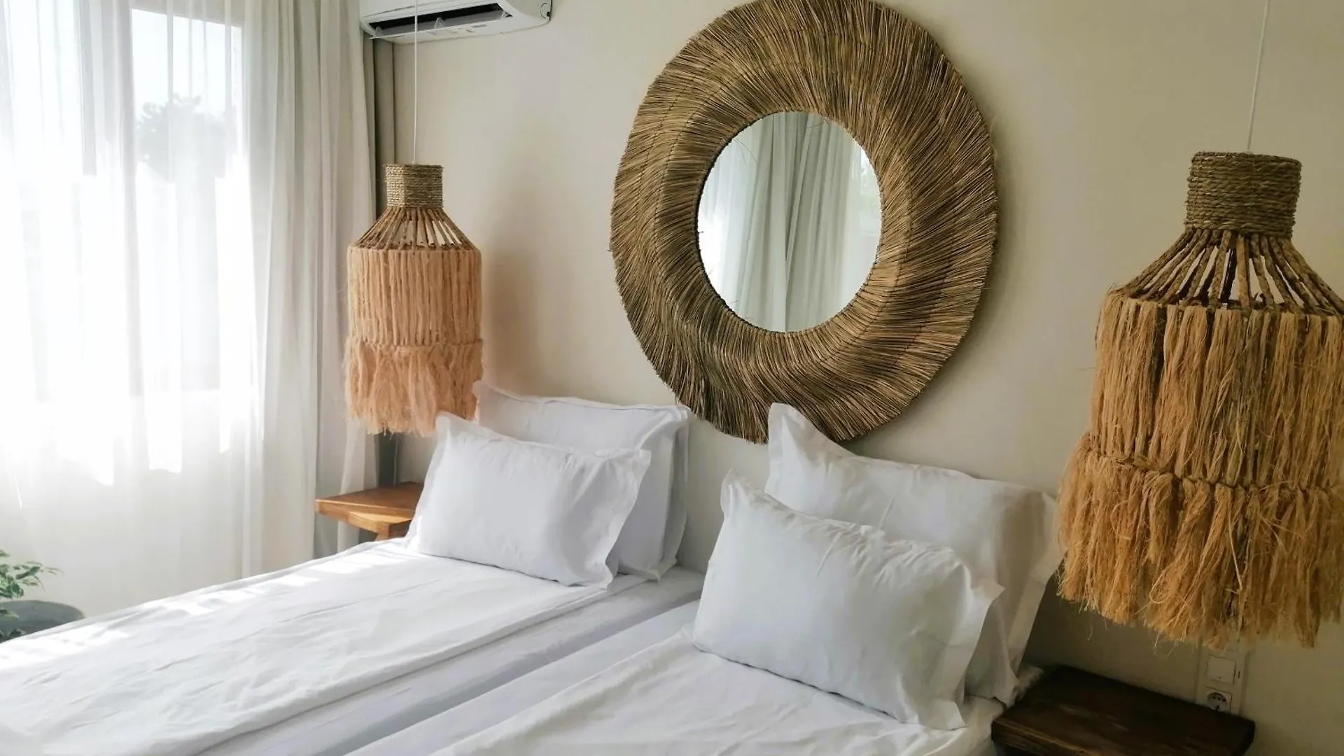 Paradise Bay Hotel Sozopol 3*,