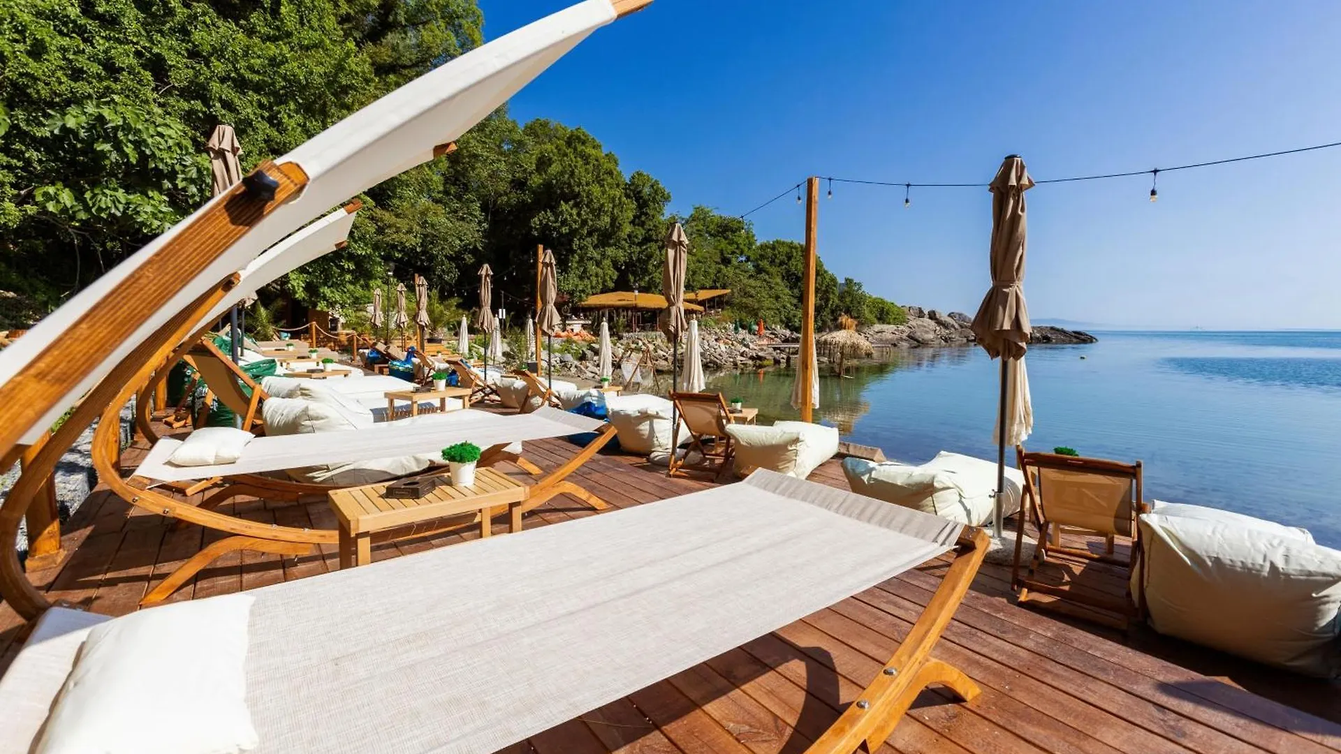 Paradise Bay Hotel Sozopol 3*,